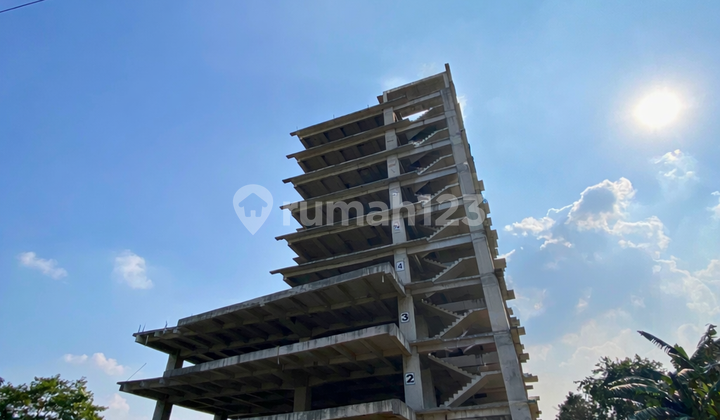 Gedung Tanah dan Struktur Bangunan di Jatinegara Jakarta Timur