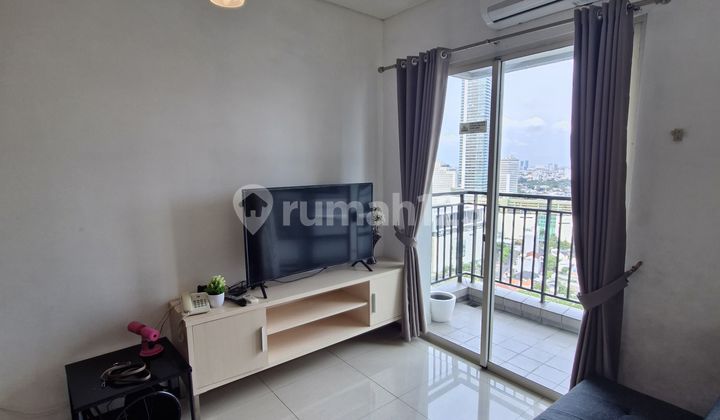 Sewa Apartemen Thamrin Residence 2 Bedroom Furnished Bagus