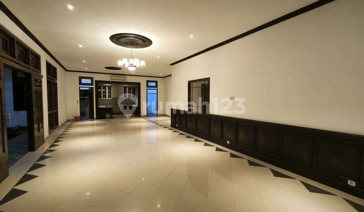 Dijual Rumah Lama di Menteng Jakarta Pusat Siap Huni 2