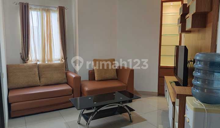 Sewa Apartemen Tamansari Semanggi 2 Bedroom Lantai Tinggi Bagus