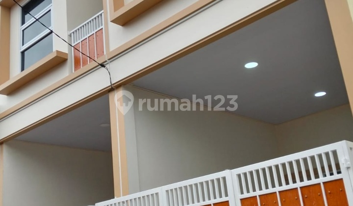 New 2-Story House in Poris Indah Free Kitchen Set