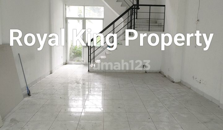 Ready-to-Use Modernland 3-Storey Strategic & Neat Shop House