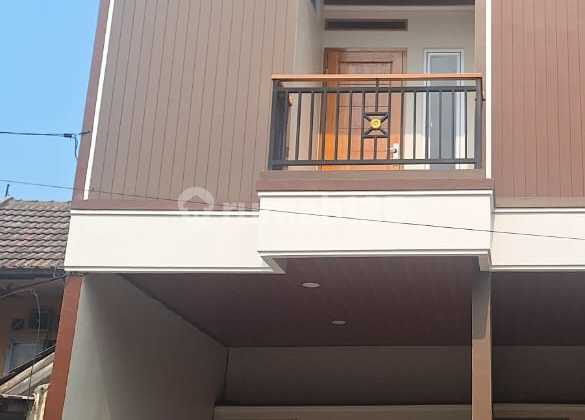 Rumah Baru Di Poris Indah Cipondoh 2 Tingkat. Free Kitchen Set 2