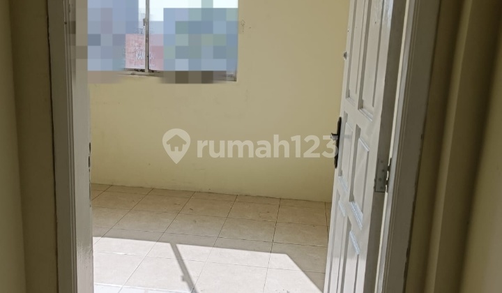 Shop House for Rent in Poris Indah, 2nd Floor. 2