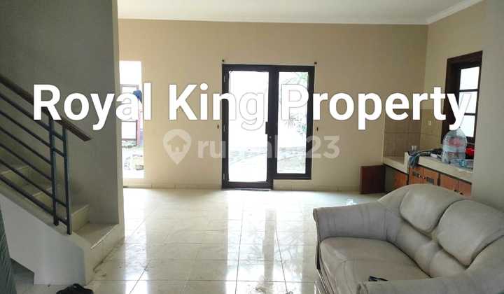 Rumah Murah Disewa 2 Tingkat Modernland Ada Kitchen Set & Sofa , Ada Taman Dalam Rumah 2 Ac Kitchen Set  2