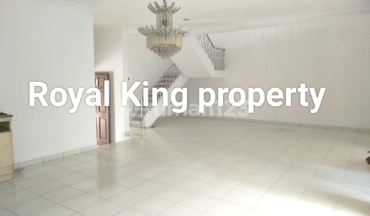 Rumah Murah 2 Tingkat Modernland 