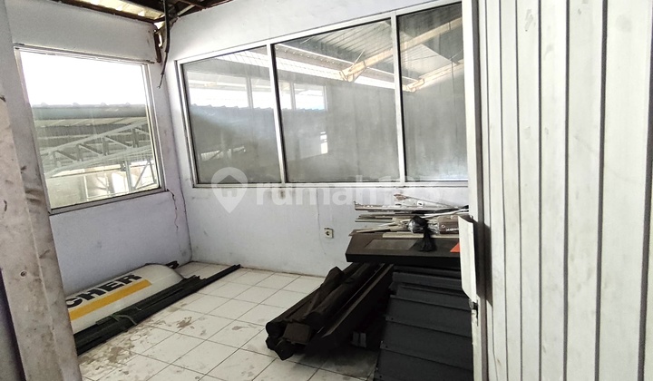 Warehouse for Sale on Hasyim Ashari Road Ready to Use