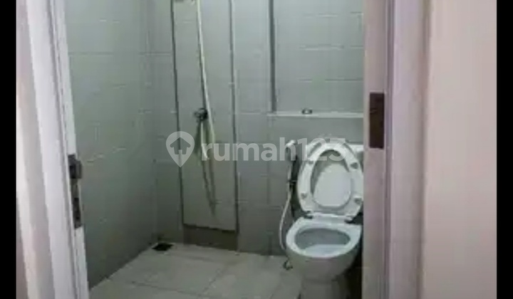 For Sale, Affordable 2-Story Shop House in Banjar Wijaya 2