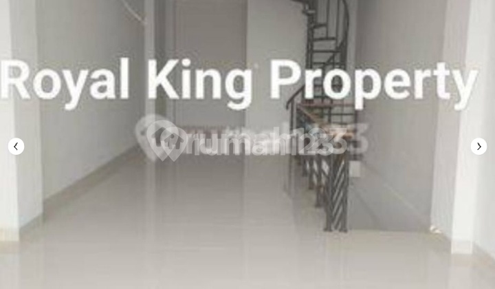 For Sale: 2.5-Story Shop House in Banjar Wijaya 2