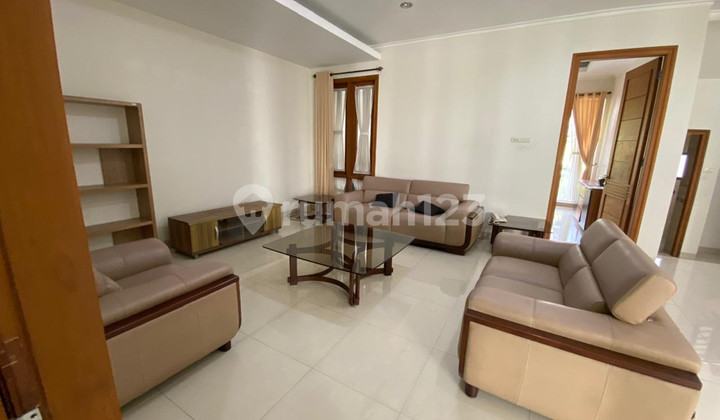 Modern Minimalist Luxury House in the Elite Bale Hinggil Residence Housing Complex, Jl. Kaliurang KM 8.5 Ngaglik, Sleman, Yogyakarta 2