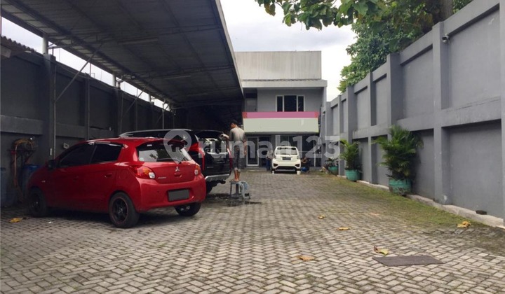 Bengkel dan Kantor Seluas 2000 Meter Persegi, di Jl Soragan