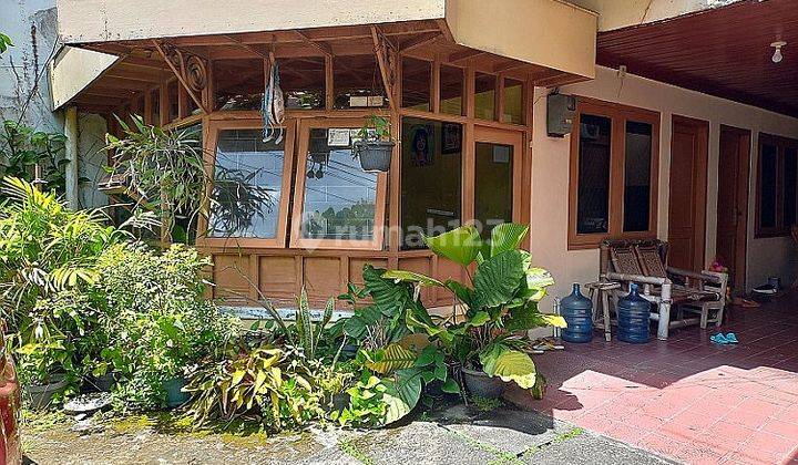 Rumah Klasik Di Kawasan Wisata Prawirotaman Yogyakarta. 3