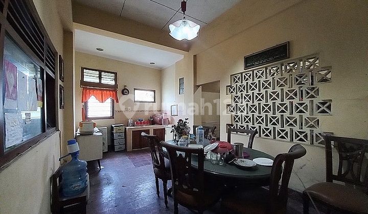 Rumah Klasik Di Kawasan Wisata Prawirotaman Yogyakarta. 5