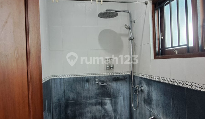 Jual/Sewa Rumah 5 Kamar Tidur Eksklusif Dalam Perum, Ngestiharjo, Kasihan, Bantul (Dekat Umy) 2