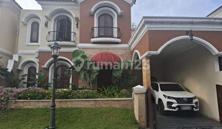 Rumah Mewah Furnish Dalam Perum Dijalan Ringroad Utara, Maguwoharjo, Depok, Sleman