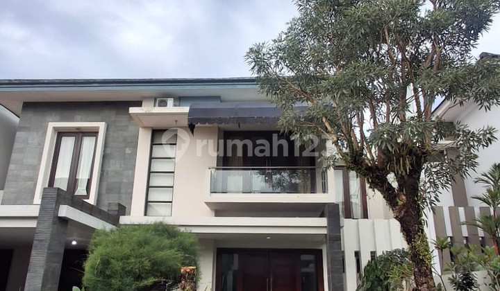 Dijual Rumah Mewah 2 Lantai di Perumahan Elit Bale Hinggil, Luas & Strategis, Sinduharjo, Ngaglik, Sleman