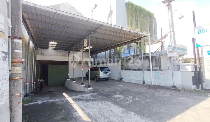 Warehouse 1765 Square Meters Located on South Ringroad Street Tamantirto Kasihan Bantul Warehouse 1765 Square Meters Located on South Ringroad Street Tamantirto Kasihan Bantul