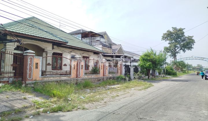 Spacious Serene House Medan Deli Cheapest SHM 2