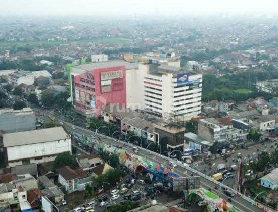 Bangunan Mall 8lt Di Tengah Kota Bandung 2