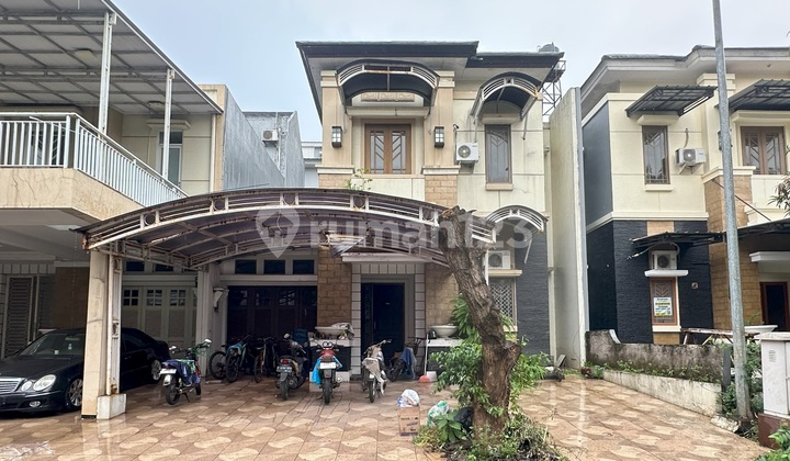 Rumah Cantik 2Lt Modern Grand Wisata
