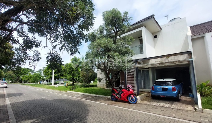 Rumah Cantik Kota Baru Parahyangan 2lt 2