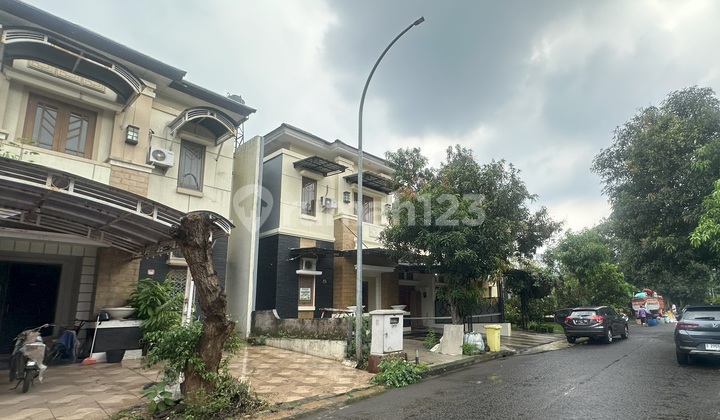 Rumah Cantik 2Lt Modern Grand Wisata 2
