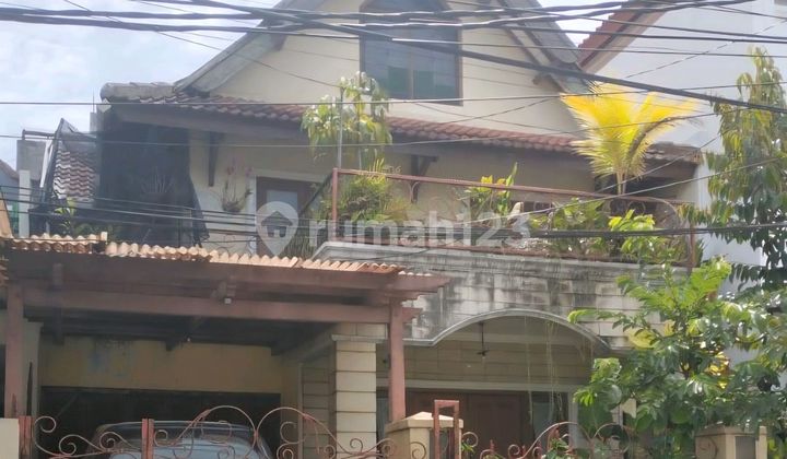 Old House 2 Floors Camar Bintaro Sector 3 2