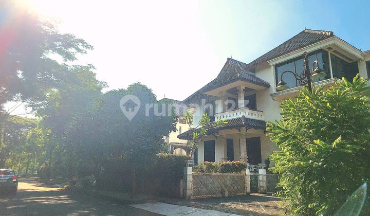 Luxury 2.5-Story House in Lebak Bulus Cheapest 2