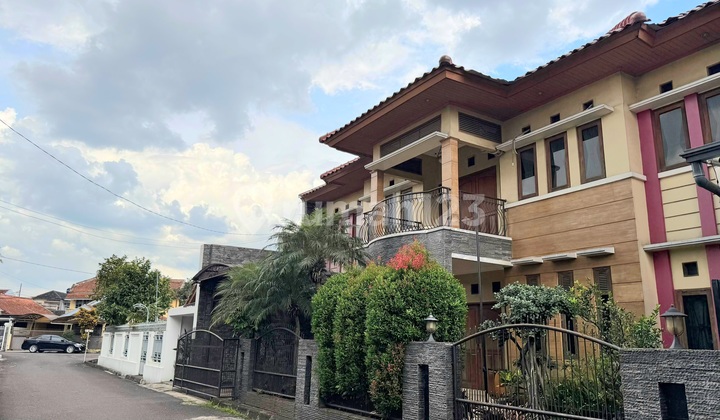 Rumah Cantik 2Lt Turangga Lengkong SHM