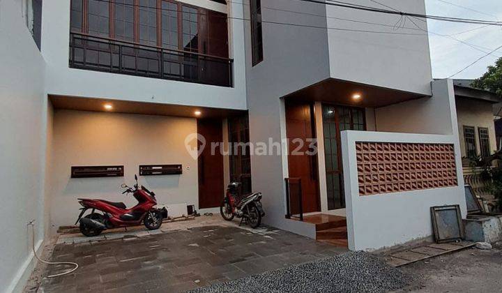 Rumah Baru & Modern Dlm Komplek area Jl. Sadar, Jagakarsa Jak-sel 2