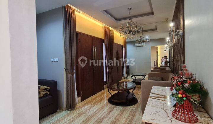 Jual Rumah Mewah Modern Full Furnished di Villa Permata Kelapa Gading 2