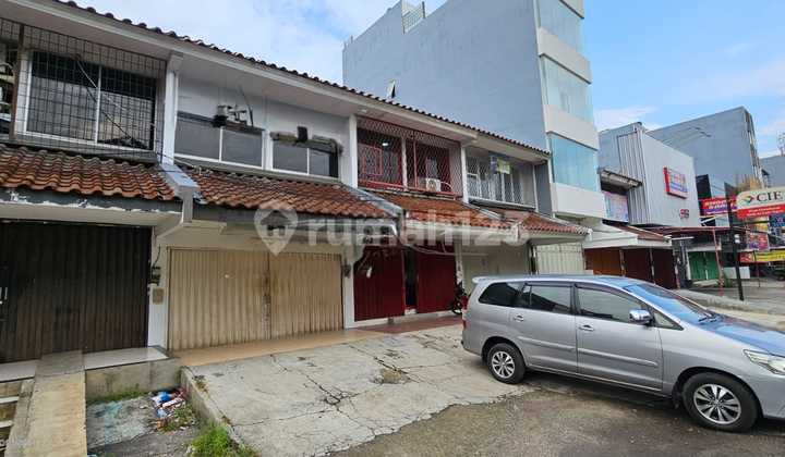 Di Sewakan RUKO di HIBRIDA RAYA Kelapa Gading Di Sewakan RUKO di HIBRIDA RAYA Kelapa Gading