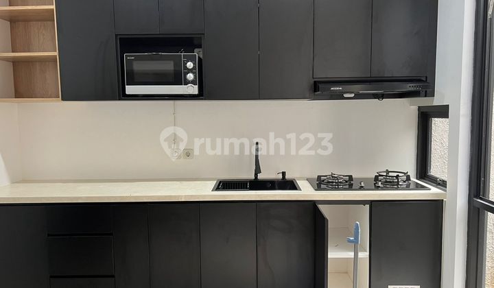 Rumah Townhouse 3Lantai di Pondok Cabe, Tangerang Selatan 2