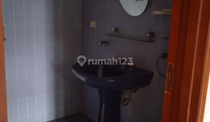 Rumah Dalam Komplek Di Cinere, Jakarta Selatan 6