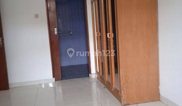 Rumah Dalam Komplek Di Cinere, Jakarta Selatan 11
