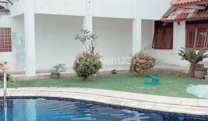 Rumah Mewah Dengan Kolam Renang di Cinere Indah 7