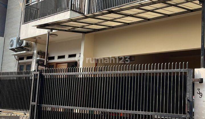 Rumah Dijual Lokasi Strategis Dekat Gerbang Tol Andara, Jakarta Selatan 1