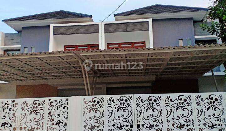 di Rumah Townhouse Di Jagakarsa, Jakarta Selatan 1