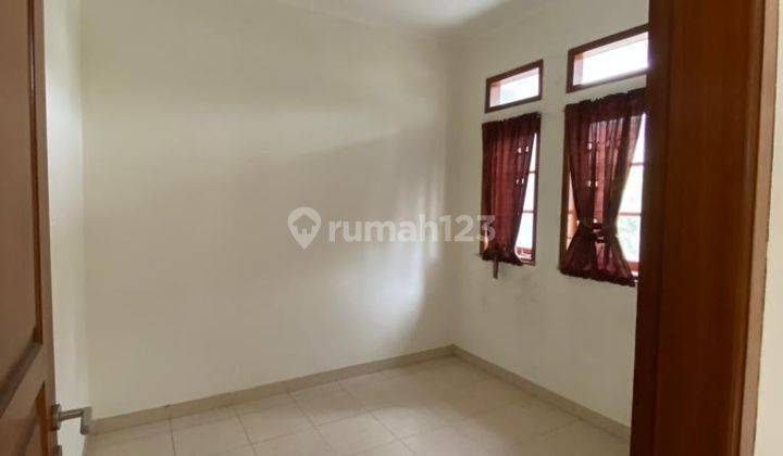 Rumah Disewakan Lokasi Strategis Dekat Sekolah Avicenna Cinere, Jakarta Selatan 4