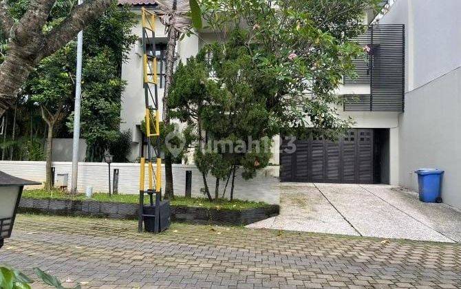 Rumah Mewah Dijual Di Kebagusan Dekat Area Utama Tb.simatupang, Jakarta Selatan 1