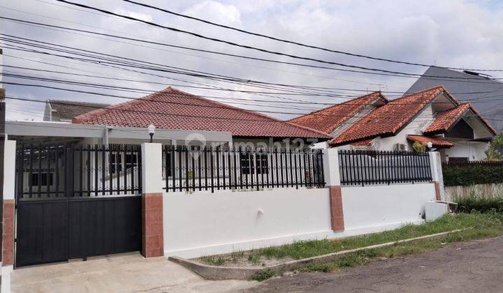 Rumah Disewakan Dalam Komplek Di Cinere, Jakarta Selatan  1