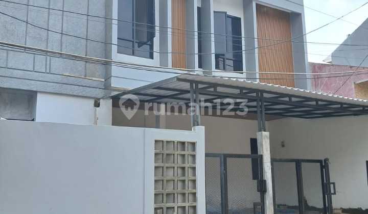 Rumah Dalam Komplek Dekat Living Plaza Cinere 2