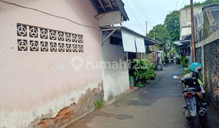 Rumah Tua Hitung Tanah di Lebak Bulus, Jakarta Selatan  