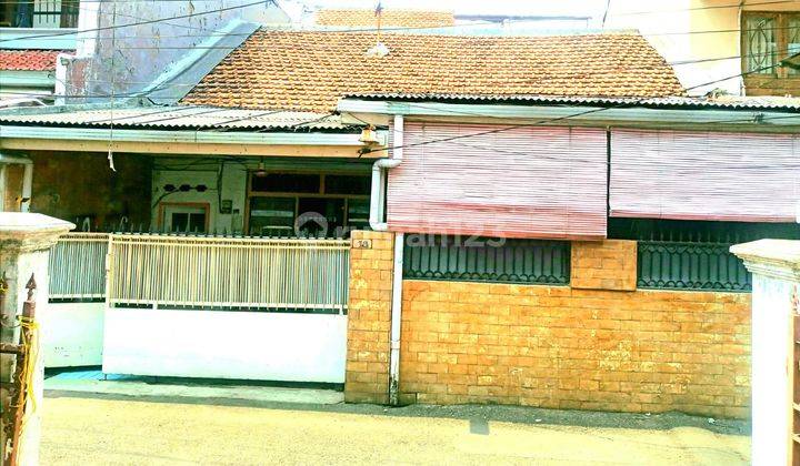 Rumah Dijual Strategis Tidak Jauh Dari Tugu Pancoran Tebet, Jakarta Selatan 1