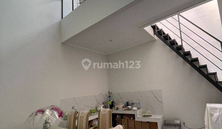 Dijual Rumah Cantik Singgasana Pradana Siap Huni 2