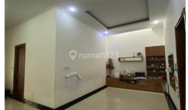 Rumah Bagus 2 Lantai Hadap Timur Harga Dibawah 4 Milyar Di Mekar Wangi Bandung Di Kompleks Mekar Wangi Bandung, Mekar Wangi Rumah Semi Furnished Bagus Di Kompleks Mekar Wangi Bandung, Mekar Wangi SHM 2