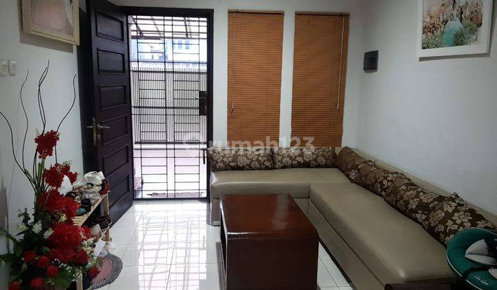 Rumah Siap Huni Bagus Taman Kopo Indah 3 Blok Favorite  1