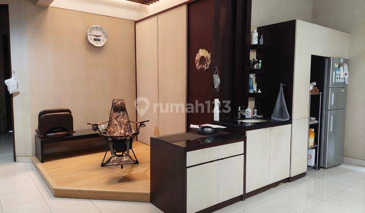 Rumah Langka Lokasi Depan Luas 312 Meter Di Singgasana Pradana Bandung Rumah Furnished Bagus SHM - Sertifikat Hak Milik di Kompleks Singgasana Pradana Bandung, Mekar Wangi