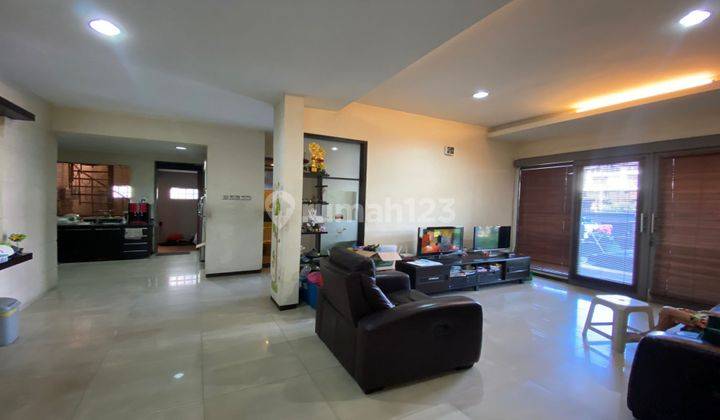 Rumah 2 Lantai Luas 236 Meter Di Mekar Wangi Mainroad Bandung Rumah Semi Furnished Bagus SHM - Sertifikat Hak Milik di Mekar Wangi Bandung, Mekar Wangi 2