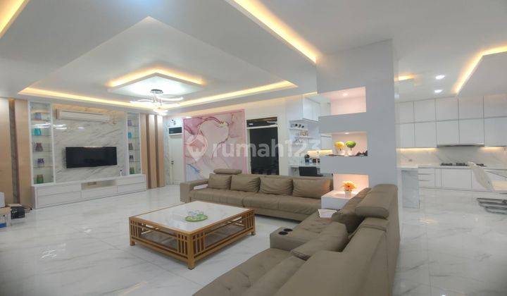 Rumah Lux Furnished Singgasana Pradana Siap Huni 1